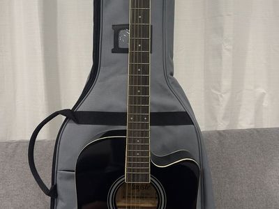 Acoustic 41” Guitar with Gig Bag