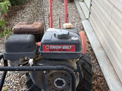 Troy Bilt Super Bronco CRT
