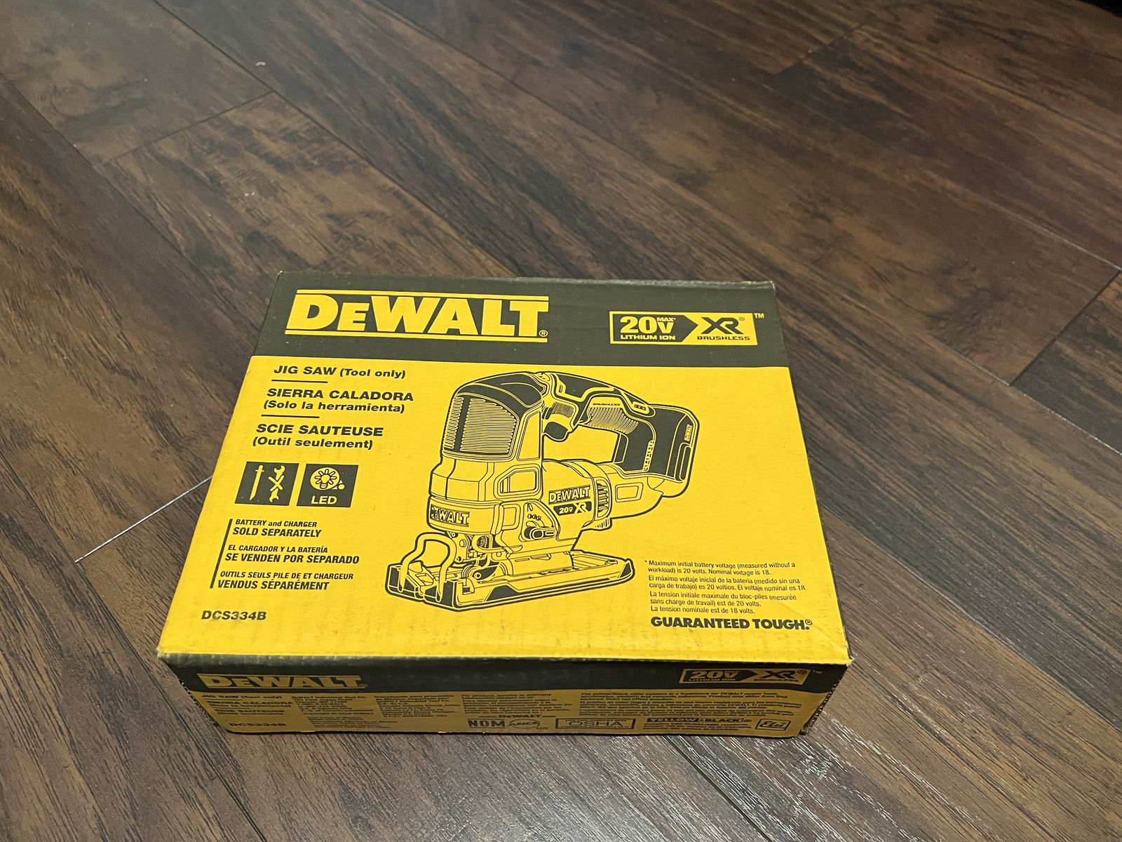 Brand new Dewalt 20V MAX XR jig SAW, tool only