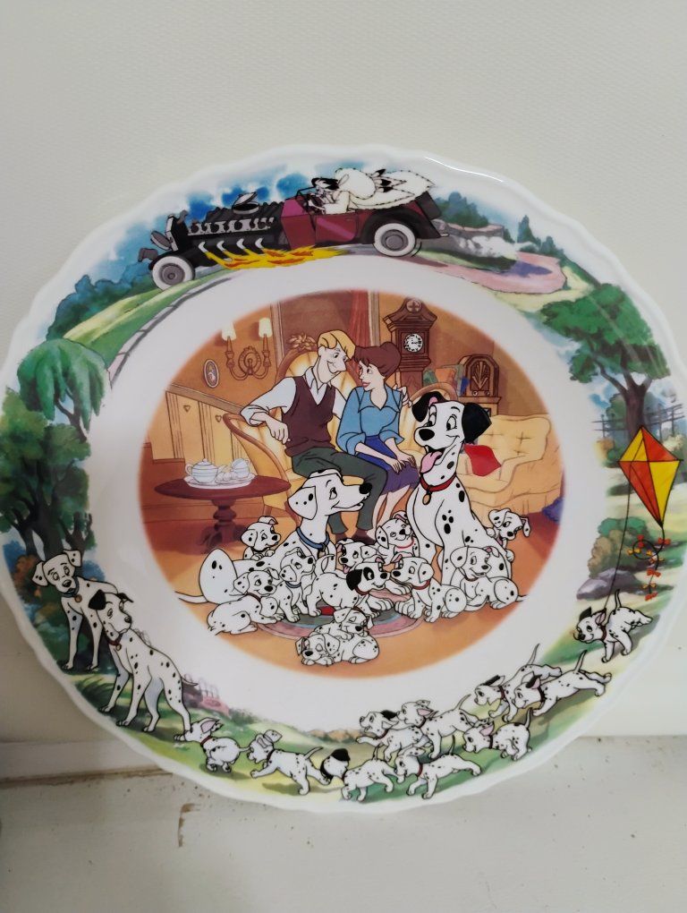 Disney 101 Dalmatians Decorative Collector Plate