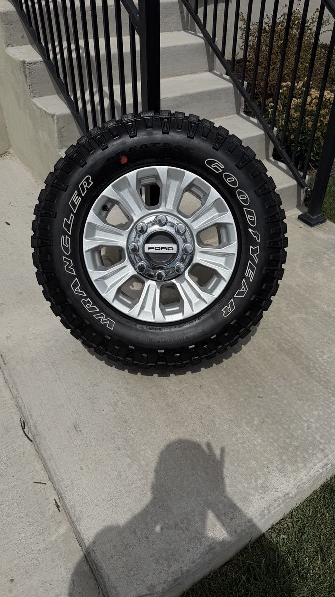 Ford F350 Rims and Tires 275/70R18  Goodyear Wrangler Duratrac Load E