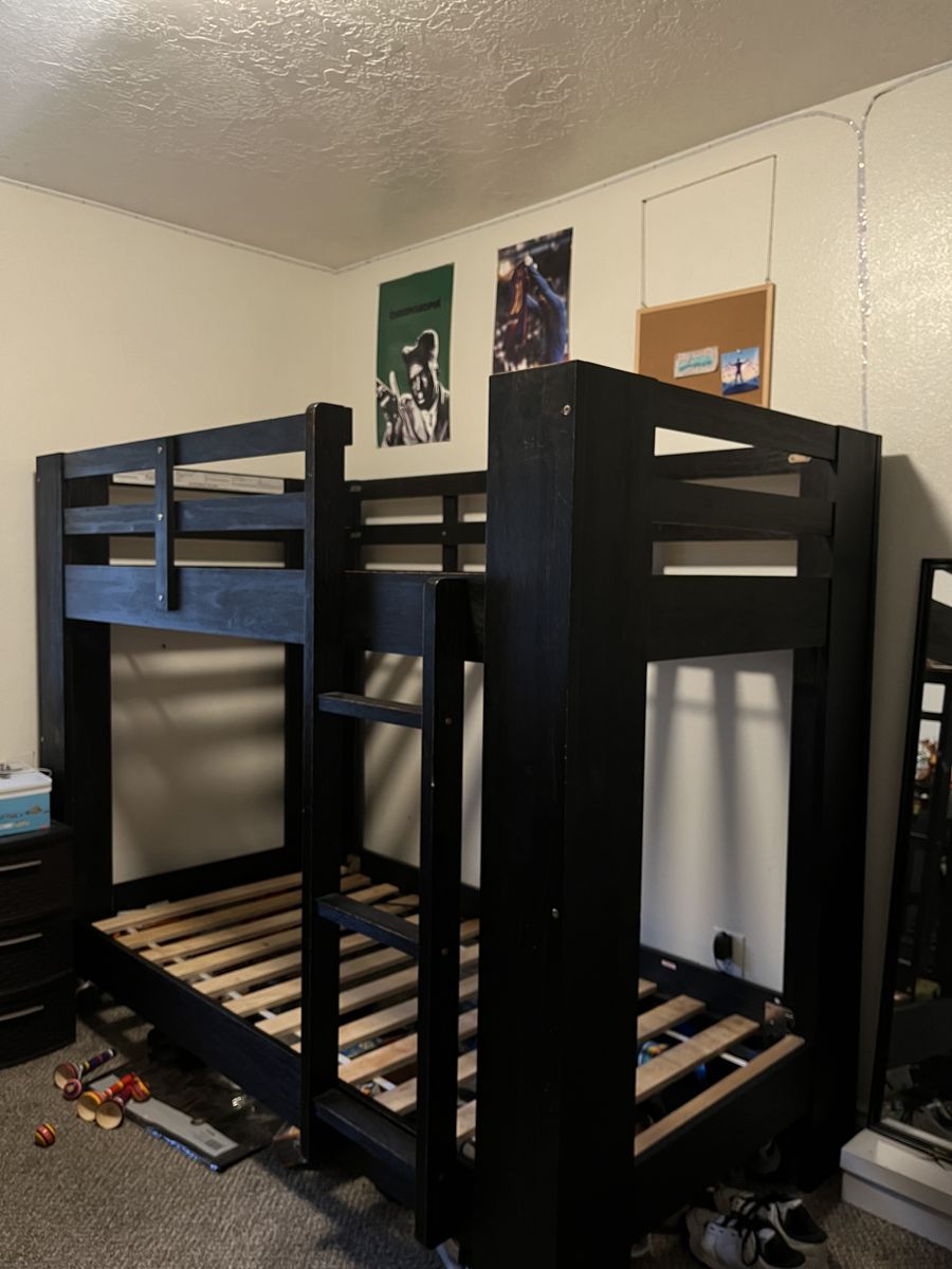 RC Willey twin-over-twin bunkbed