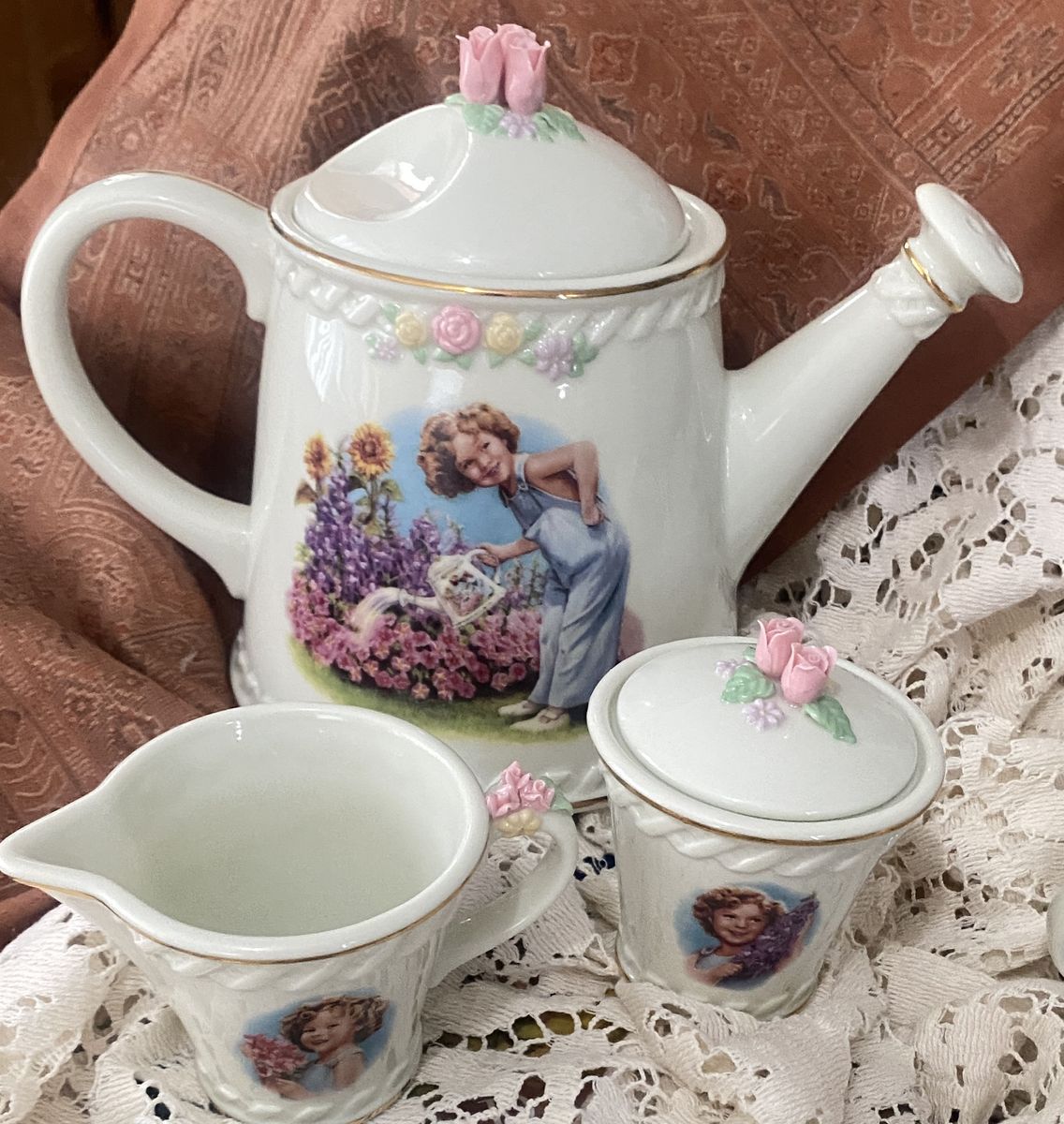 Shirley Temple Danbury Mint Porcelain Tea Set
