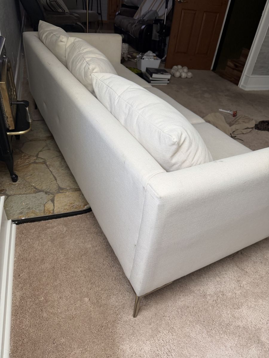 Main image 4