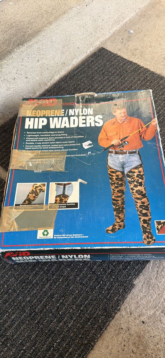 Avid Outdoor Neoprene/Nylon Camouflage Hip Waders - Lightweight, Insulated, Snug Fitting