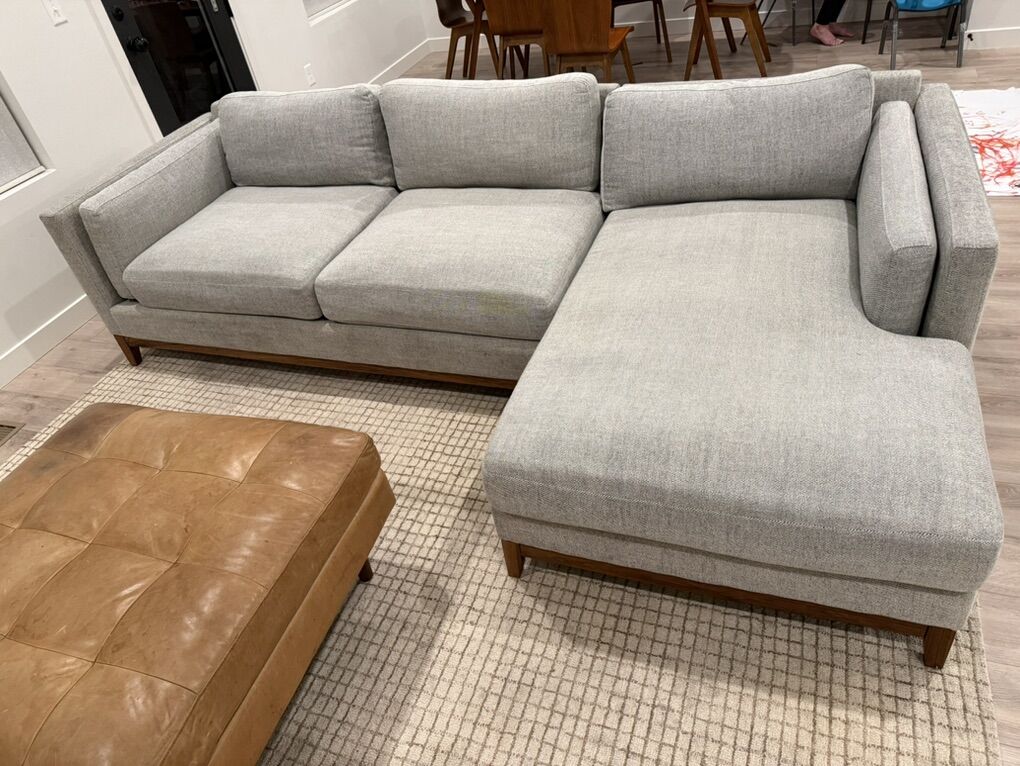 Sofa- Magnolia Home