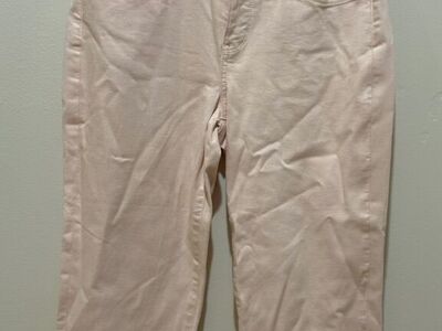 NYDJ Pink Marilyn Straight Capri Cropped Pants