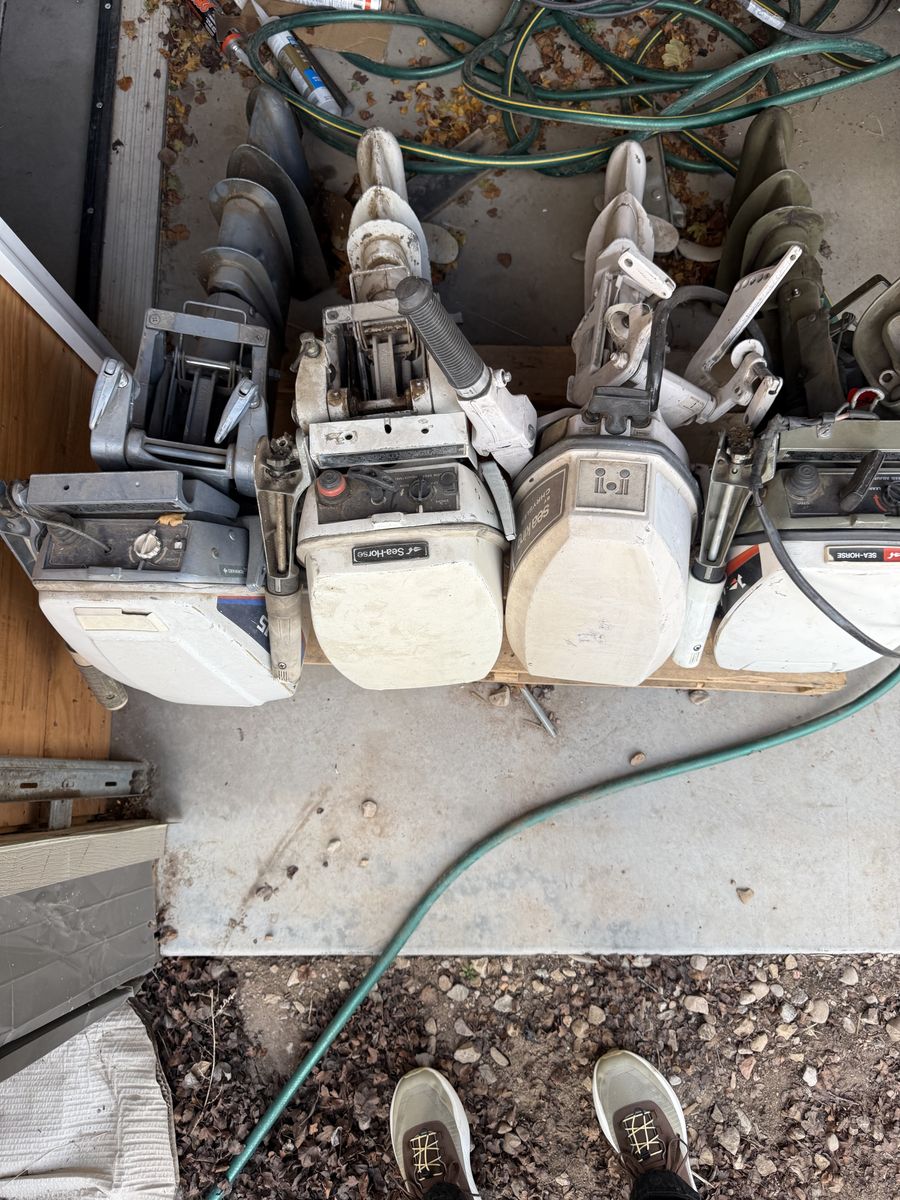 Outboard Motors Evenrude And Johnson