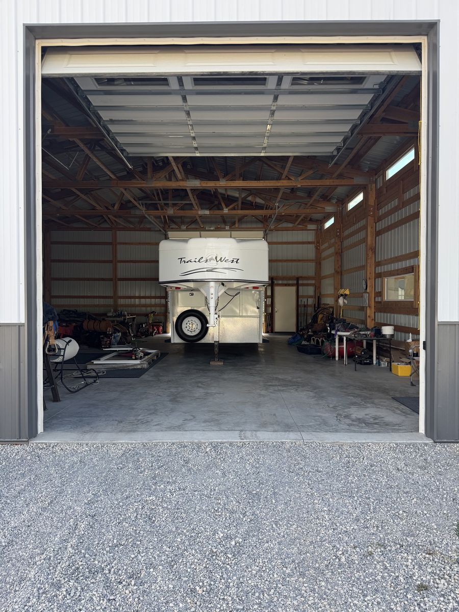 Trails West 4-horse Trailer 2015