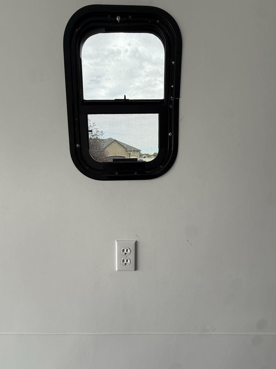 Main image 9