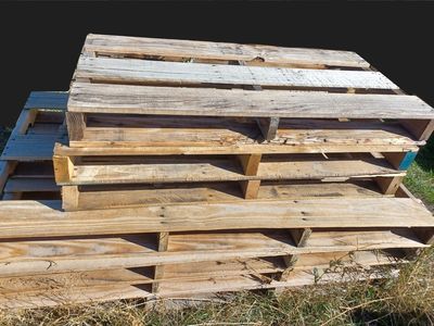 Spring Sale! Lumber - Wood Pallets with Vertical/Lengthwise Slats – Buy 5 Get 1 Free!