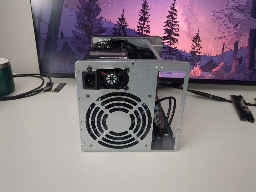 Main image 3