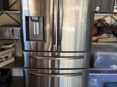Samsung French Door Refrigerator Stainless Steel with Water Dispenser