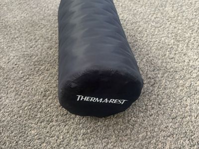 Therm-a-Rest BaseCamp Self-Inflating Sleeping Pad - Black, Regular (20x72 in)