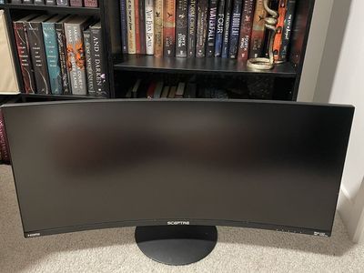 Sceptre 24" Curved 100Hz 1080p HDMI LED Gaming Monitor - Black, Used