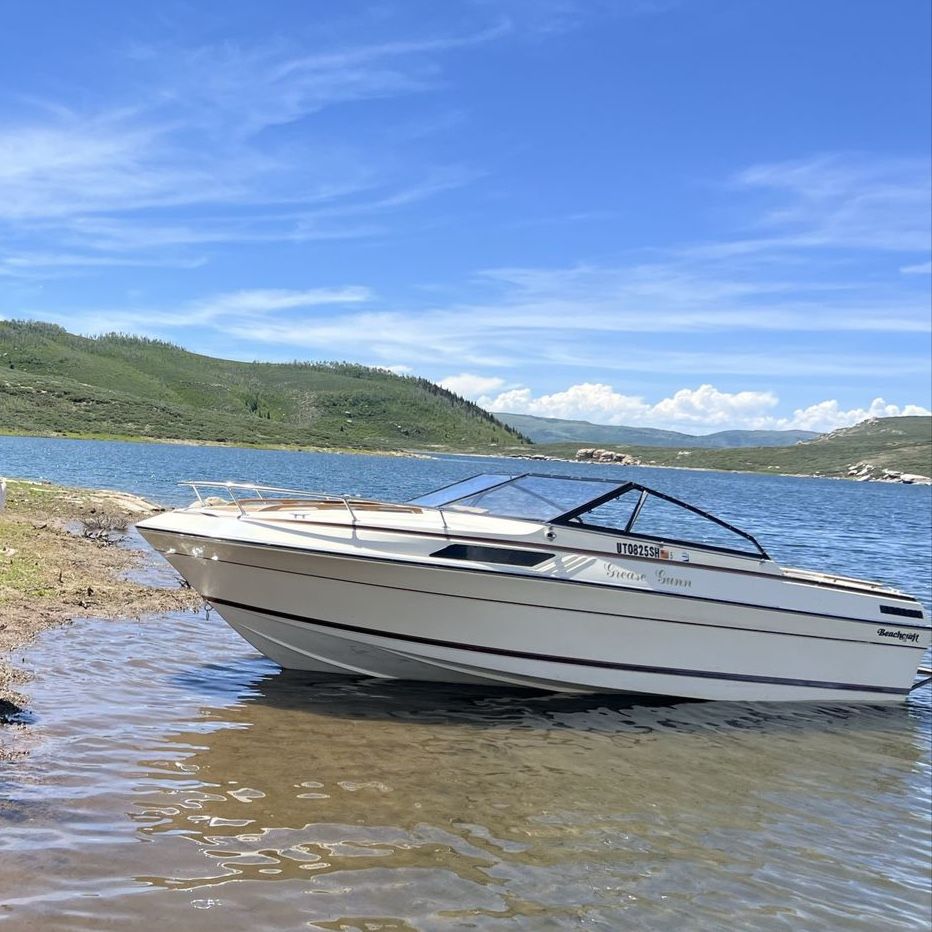 1983 Beachcraft Cuddy Cabin –time capsule!