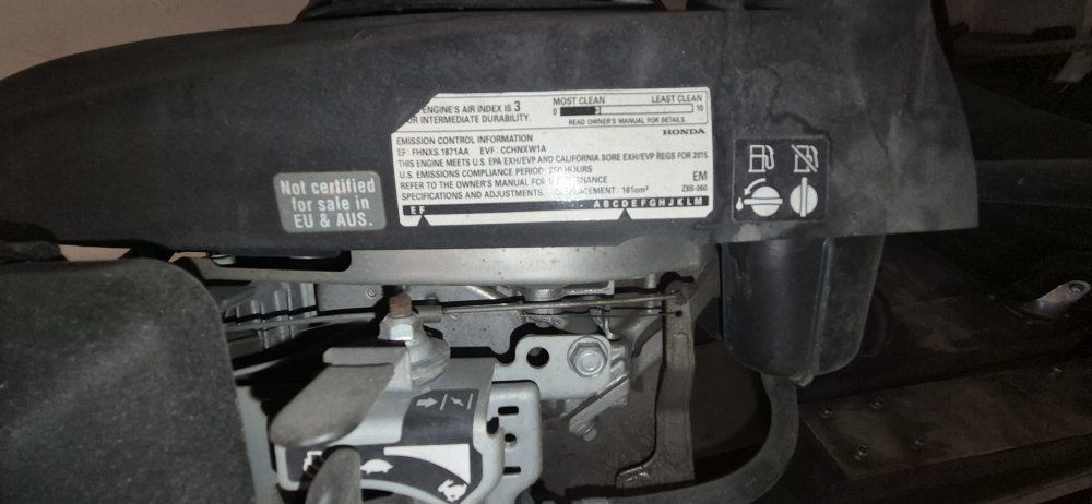 Honda GCV160 Gas Powered Earth Auger Hole Digger. needs throttle cable. runs goog