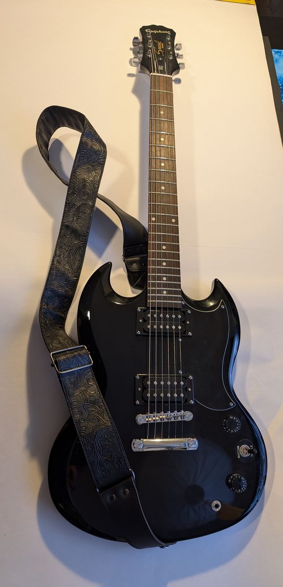 Epiphone SG Special and Strap