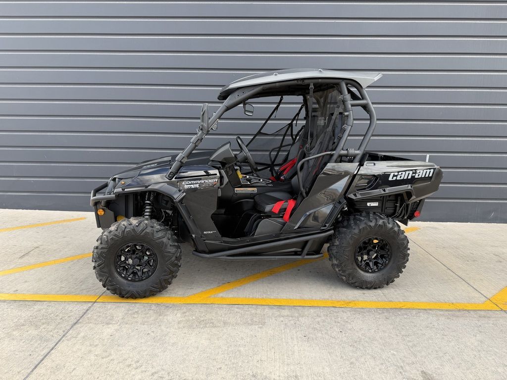 2017 Can-Am® Commander™ XT-P™ 1000