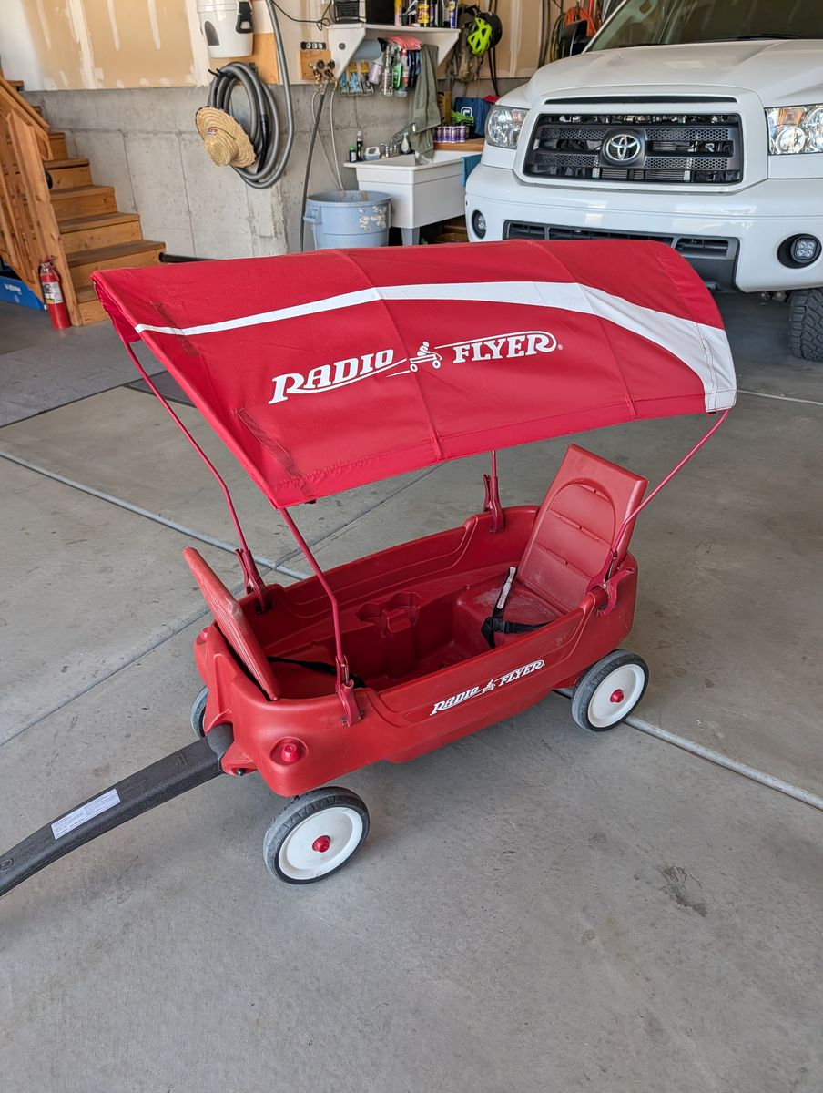 Radio flyer wagon