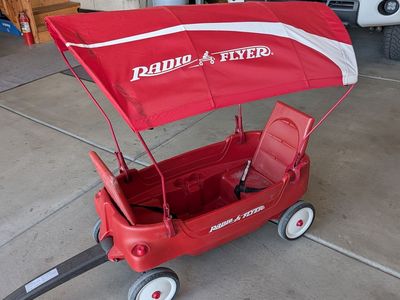 Radio flyer wagon