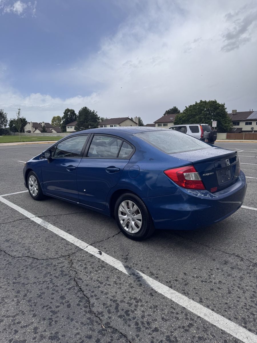 Main image 5