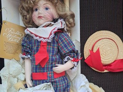 Brand new Franklin Heirloom Doll