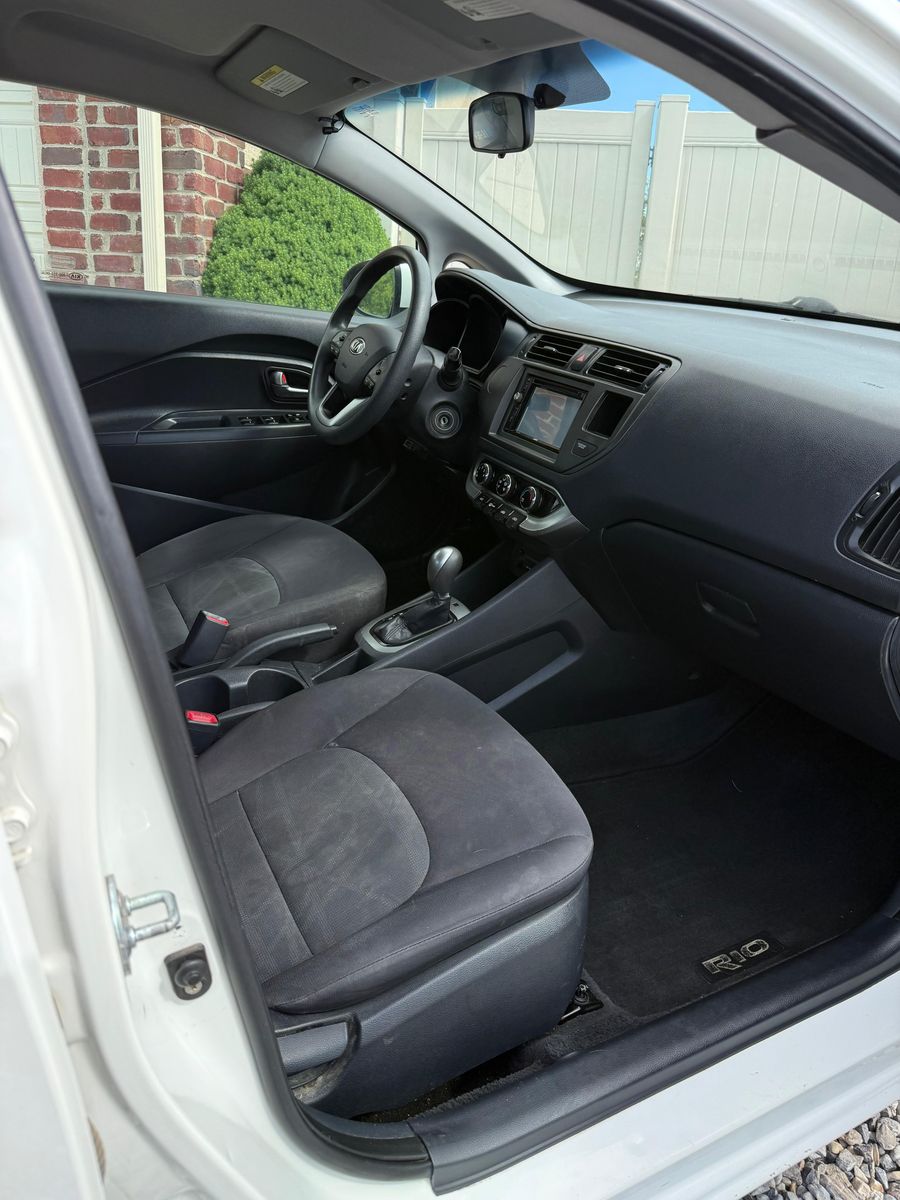 Main image 9