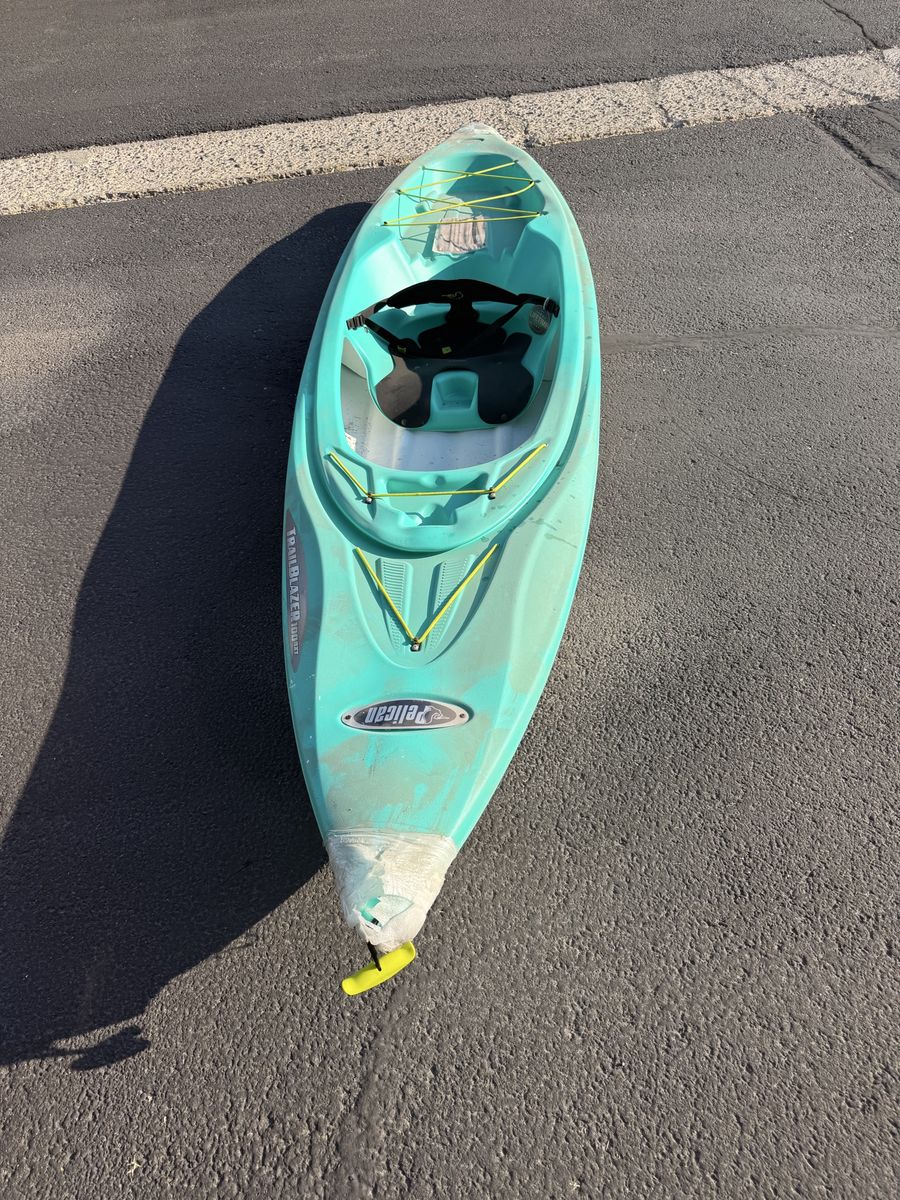 Pelican Trailblazer 100 NXT 10ft Sit-In Kayak - Teal / White