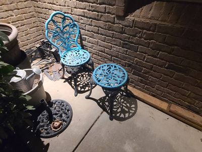 Blue Cast Iron Bistro Set - 1 Chair & 1 Table, Outdoor Patio Furniture