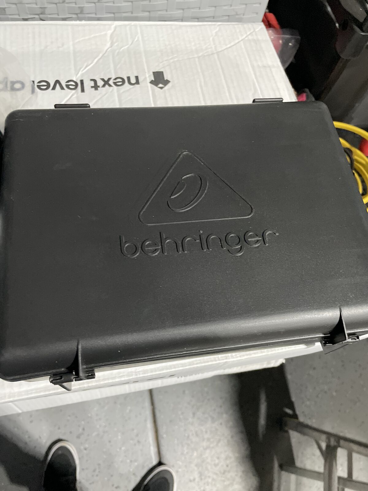 Behringer Ultravoice XM1800S