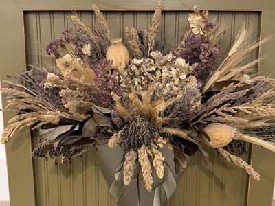 Large Handmade Dried Floral Wall Decor – Swiss Days