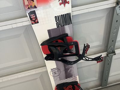 Salomon Villain 127cm Snowboard & Salomon Future Bindings