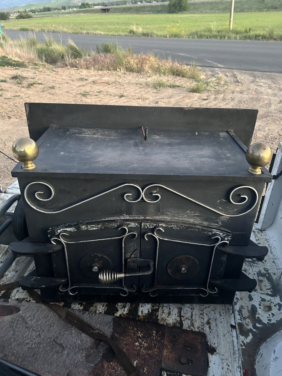 Wood burning stove