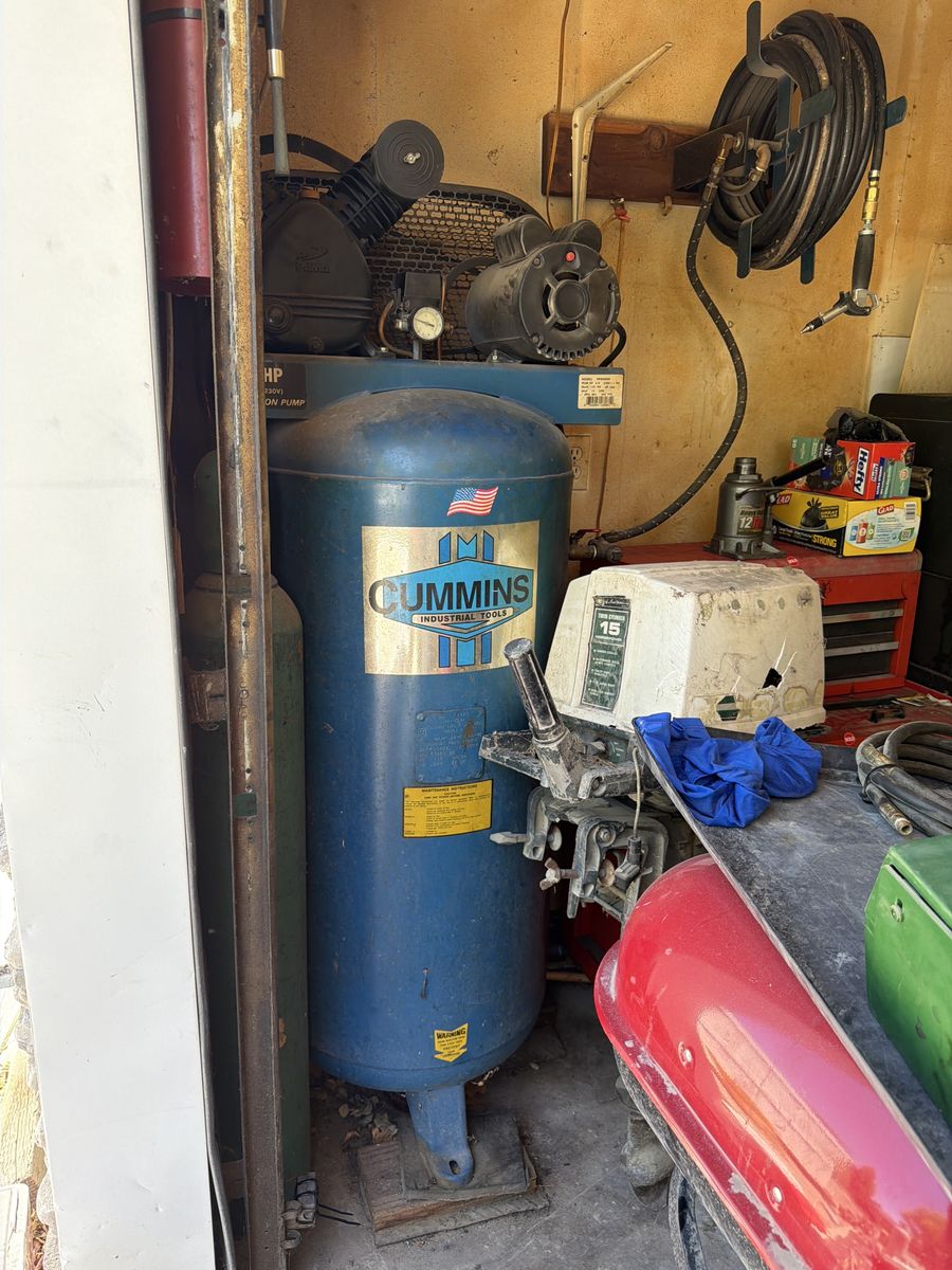 Cummins Industrial Tools Air Compressor - Used, Functional, Blue