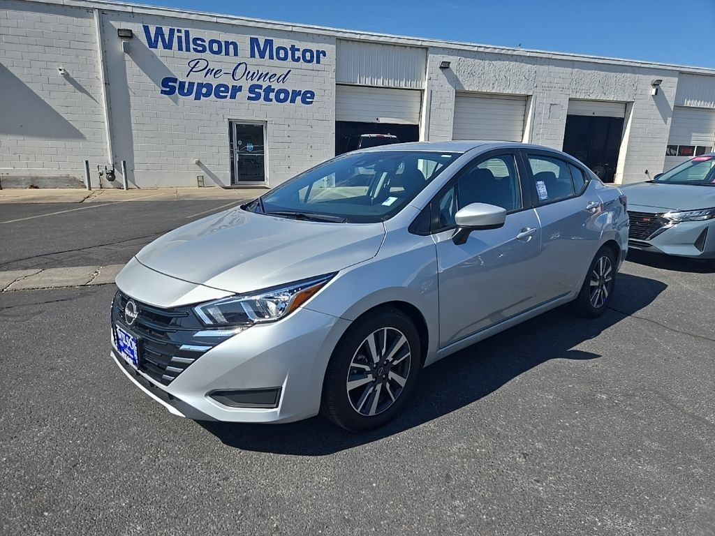 2023 Nissan Versa SV