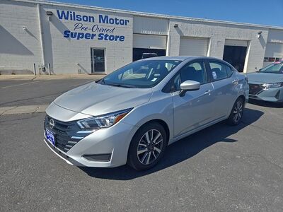 2023 Nissan Versa SV