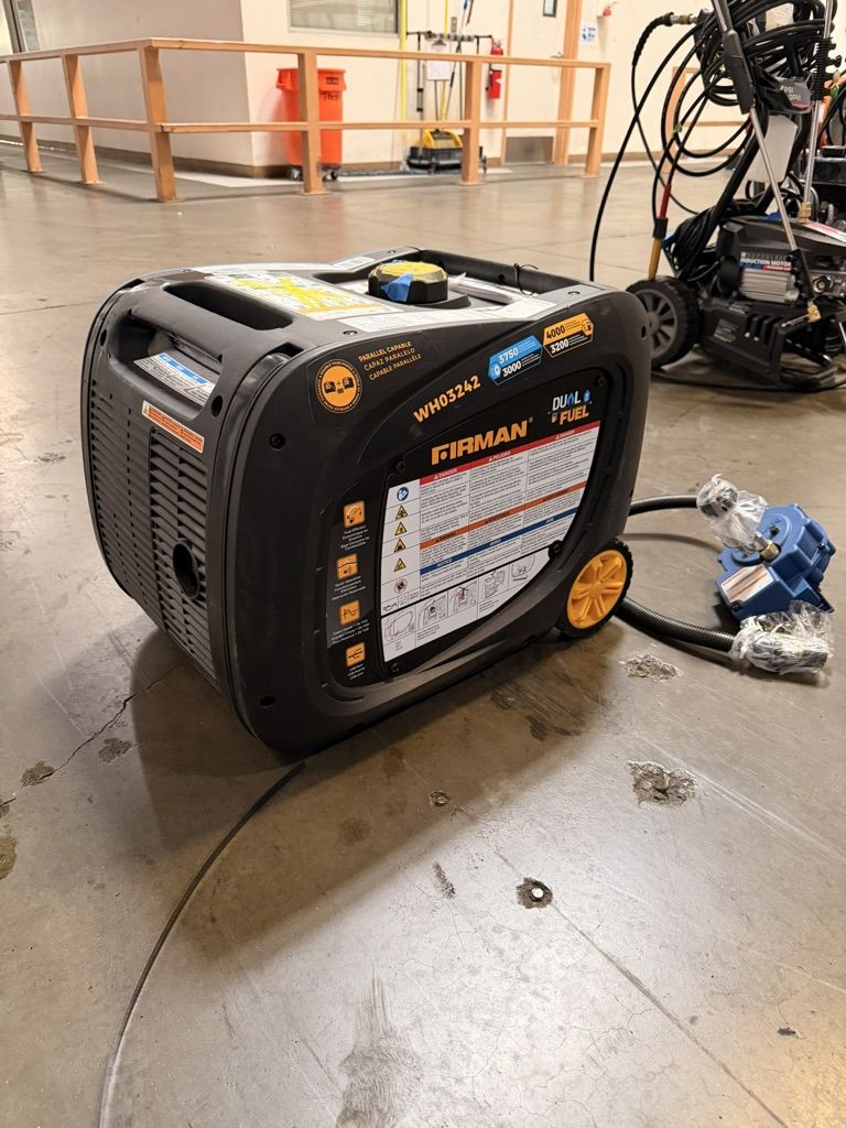 Firman Dual Fuel Generator WHO3242 4000W Peak Like New