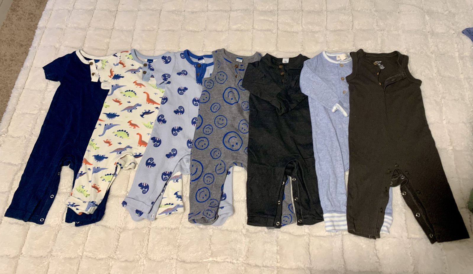 Baby Clothes 6-12 Matching Sets/Onesies/Pj's