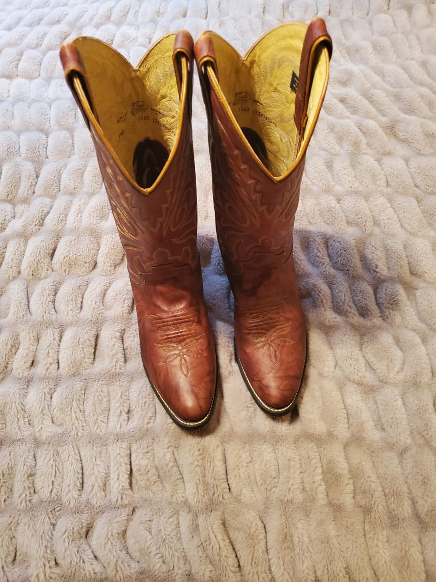 Justin Cowboy boots