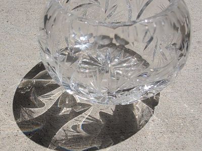 Elegant Cut Crystal Glass Bowl Clear Decorative Dish Starburst Pattern