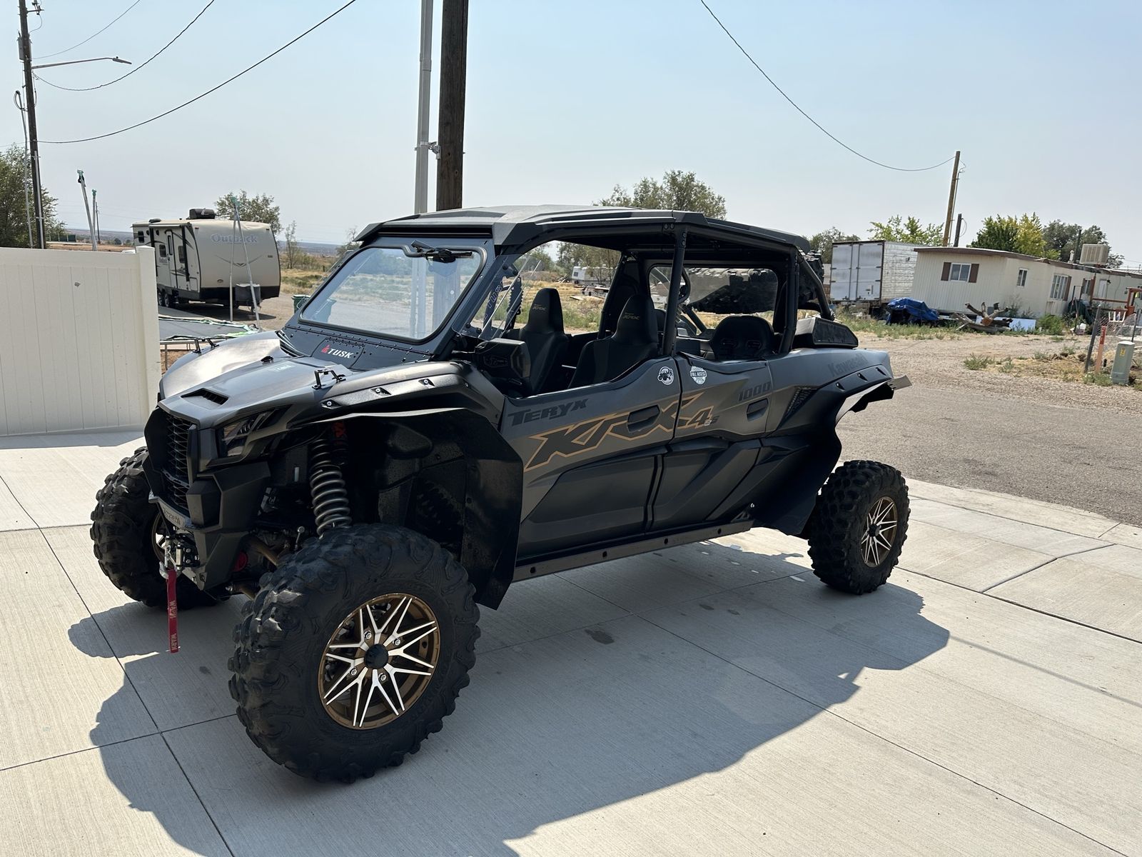 Kawasaki Teryx KRX4 1000 ES 4-Seat Side-by-Side UTV