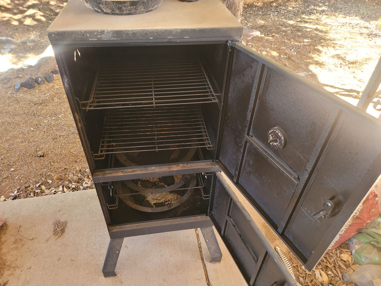 Brinkman smoker