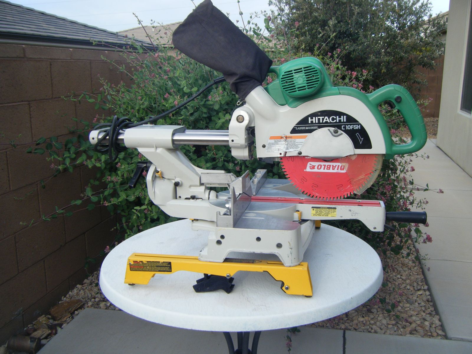 Hitachi 10" saw