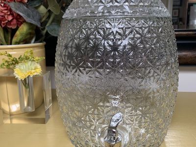 New Glass Pineapple Shape Drink Dispenser