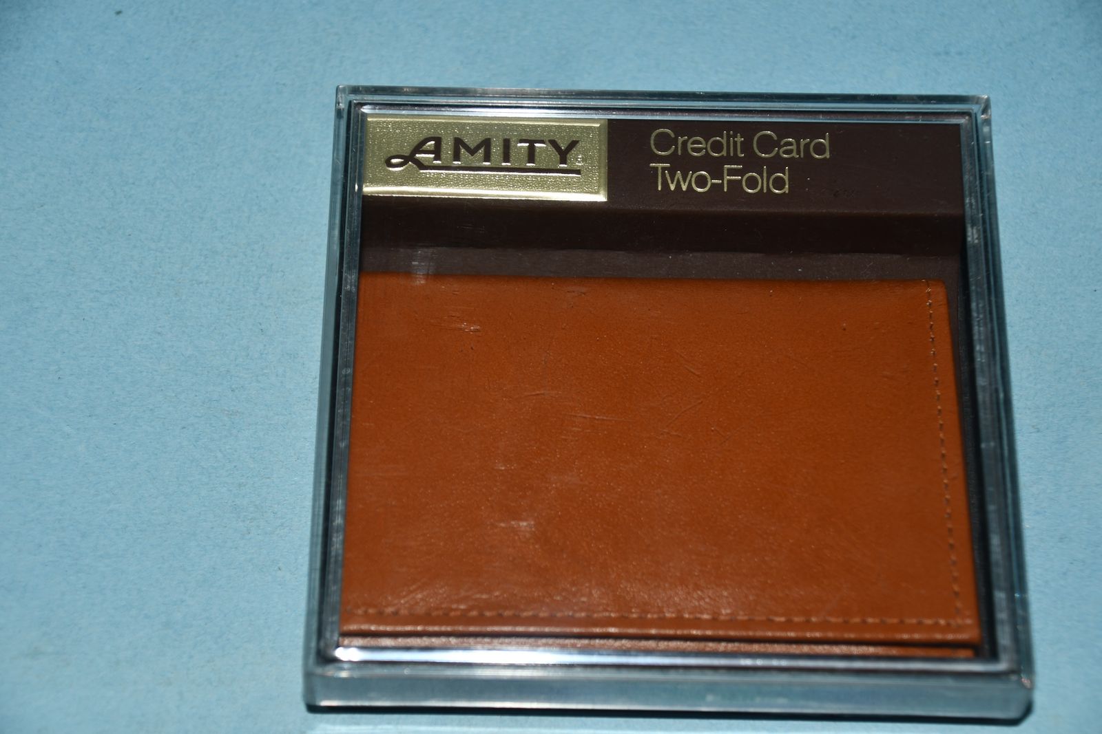 NIB VINTAGE "AMITY" MEN'S LEATHER WALLET ~ BROWN ~ CREDIT CARD TWO-FOLD ~ $5