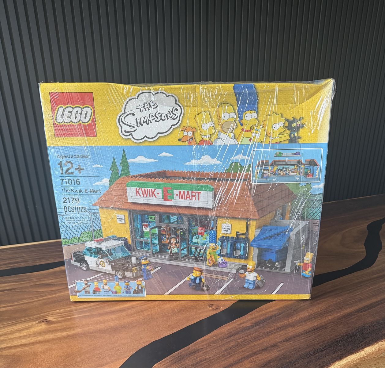 LEGO The Kwik-E-Mart #71016 *RARE*