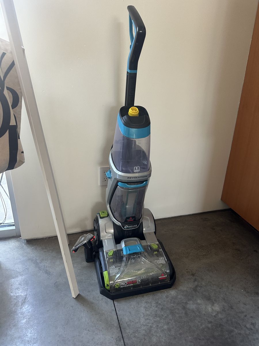 BISSELL ProHeat 2X Revolution Pet Pro Carpet Cleaner