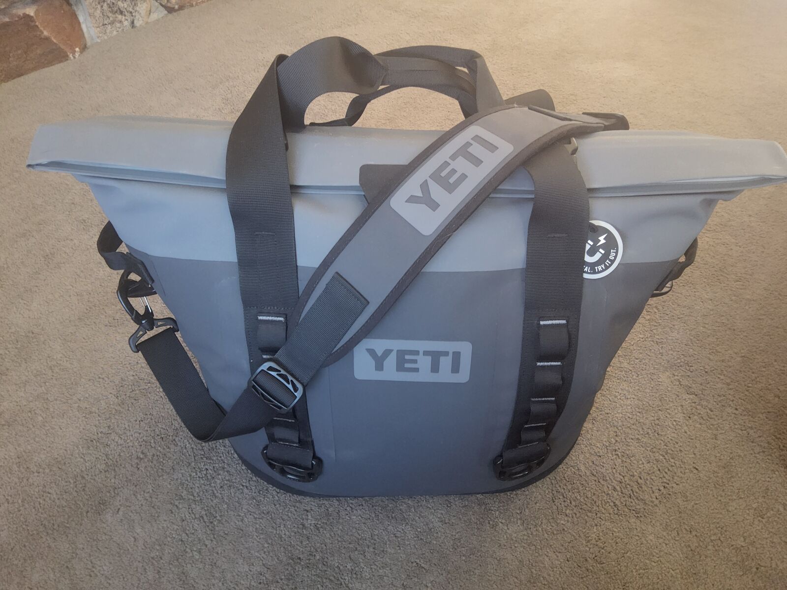 Yeti shoulder cooler