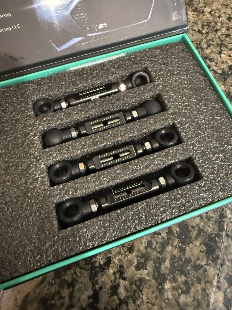 Integrated Engineering Audi C7 A6 A7 S6 S7 lowering links